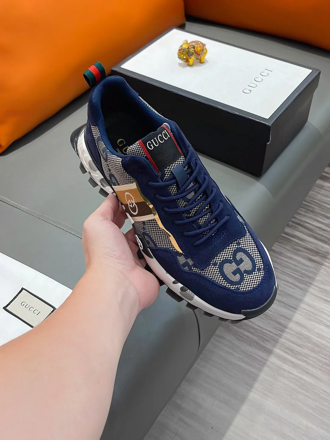Men's shoes GUCCI "Gucci" P440 Regular size: 38-44 (casual shoes) Product materials: Selected cowhide upper, soft sheepskin lining; original outsole.